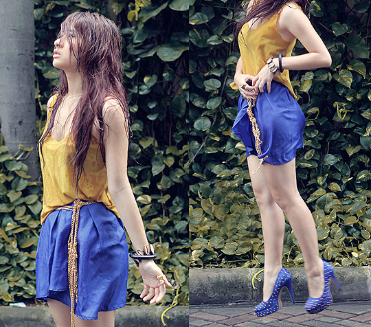 Please don't stop the rain  - Mustard cropped top, Weeken, Blue Skirt, Weeken, Studded pumps, Weeken, Anastasia Siantar