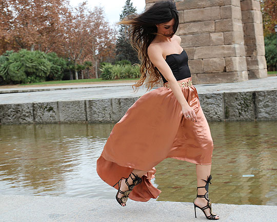 ODISEA - TOP, H&M, BELT, Zara, SKIRT, ASOS, SANDALS, Yves Saint Laurent, Angela Rozas Saiz, Spain