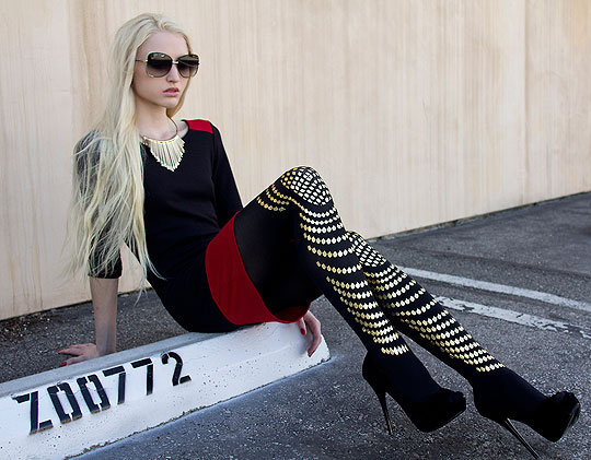 Black | Red | Gold - Sunglasses, Weeken, Necklace, Forever21, Dress, Forever21, Tights, Weeken, Marie Hamm, United States