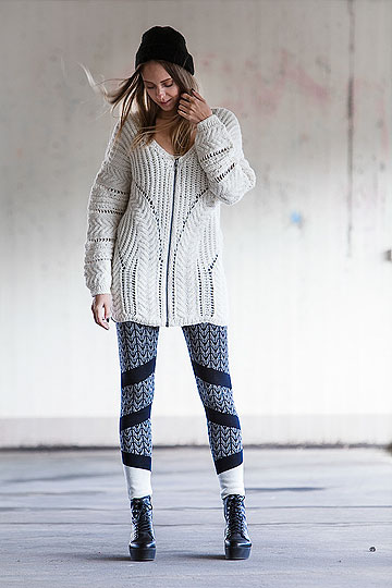 Warm In The Wind. - Hanna Alpaca Cardigan, Weeken, Jane Jaquard Leggings, Weeken, Martina M