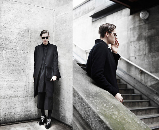 Dust on the ground, Mikko Puttonen, Coat, Trussardi, Trousers, WEEKEND, Bag, Jil Sander, Mikko Puttonen, 