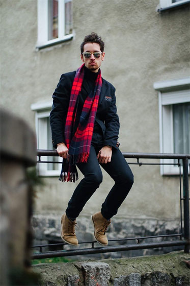 Checked scarf x black - Daro K., Poland