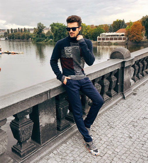 SPORTY - CHIC (IG: @gianmariasainato), Gian Maria Sainato, Sunglasses, Weeken, Sweater, Weeken, Jeans, Weeken, Sneakers, Weeken, Gian Maria Sainato, 