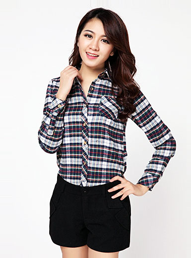 Long-sleeved plaid shirt