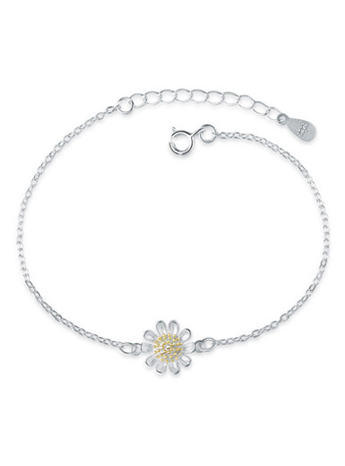 Small Daisy Bracelet in Sterling Silver