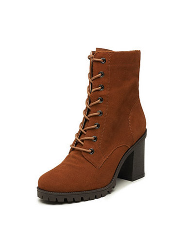 Daphne Winter Dermal Scrub Sandstrip with thick boots Daphne Winter Dermal Scrub Sandstrip with thick boots