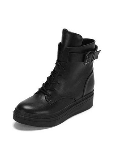 Daphne new casual thick buckle fashion belt Martin boots Daphne new casual thick buckle fashion belt Martin boots