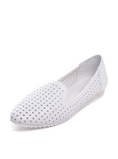Daphne new round hollow leather round head fashion women's single shoes Daphne new round hollow leather round head fashion women's single shoes